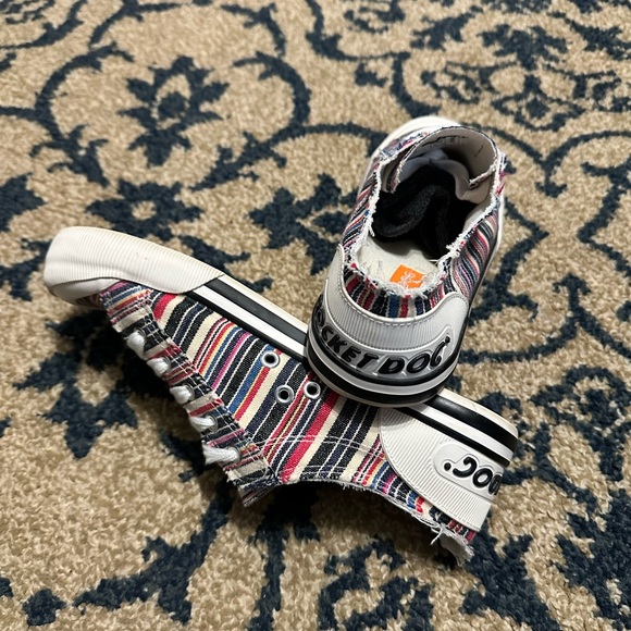 Rocket Dog slip on, lace up shoes. - Picture 2 of 4